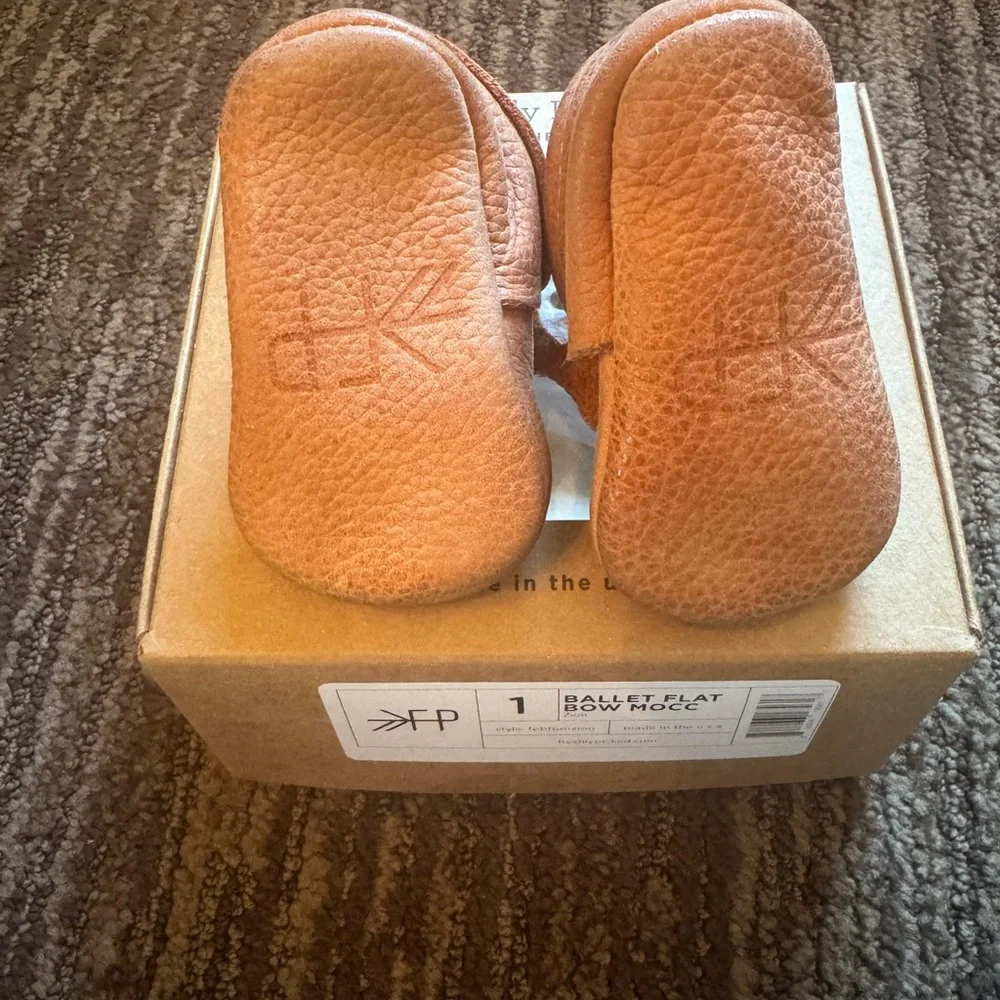 Freshly Picked Bow Ballet Flats - Tan